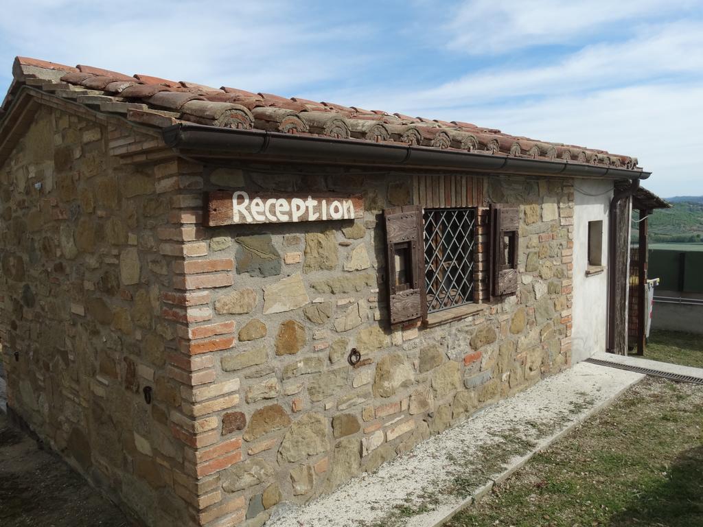 Апартаменты Casale Poggio Colpiccione Пассиньяно-суль-Тразимено Экстерьер фото