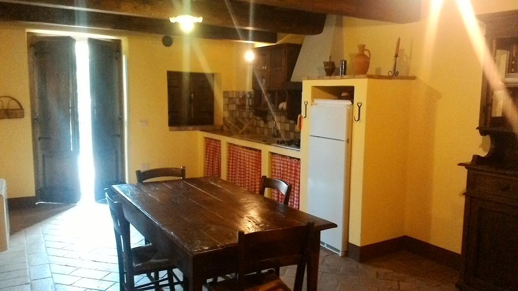Апартаменты Casale Poggio Colpiccione Пассиньяно-суль-Тразимено Экстерьер фото