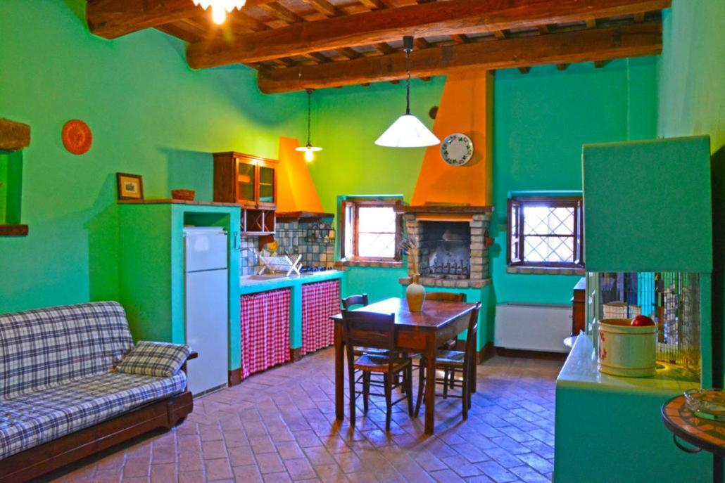Апартаменты Casale Poggio Colpiccione Пассиньяно-суль-Тразимено Экстерьер фото